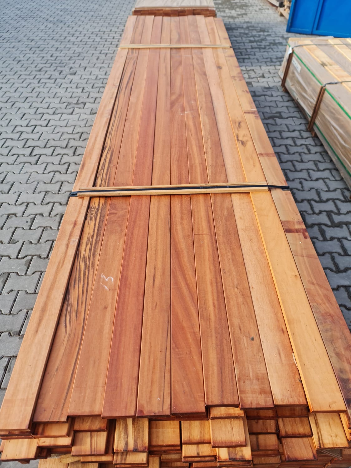 Exotická terasová a fasádní prkna - Tigerwood